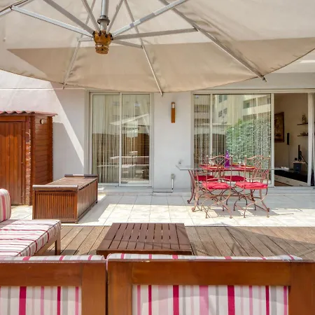 Apartment Les Allees Du Cap-3 By Interhome